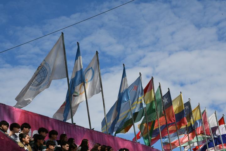 Las banderas de los países participantes
